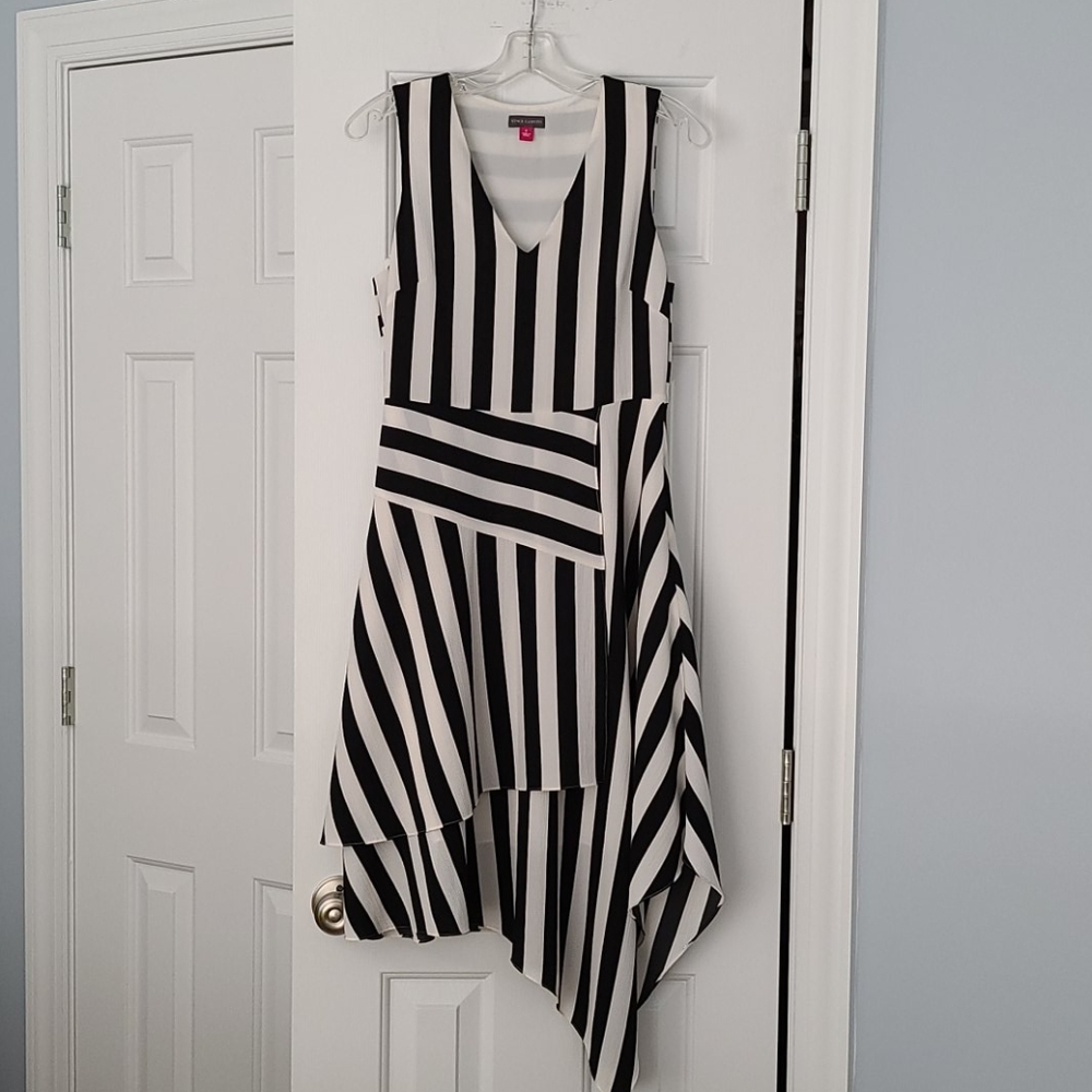 Vince Camuto handkerchief dress Sz 2